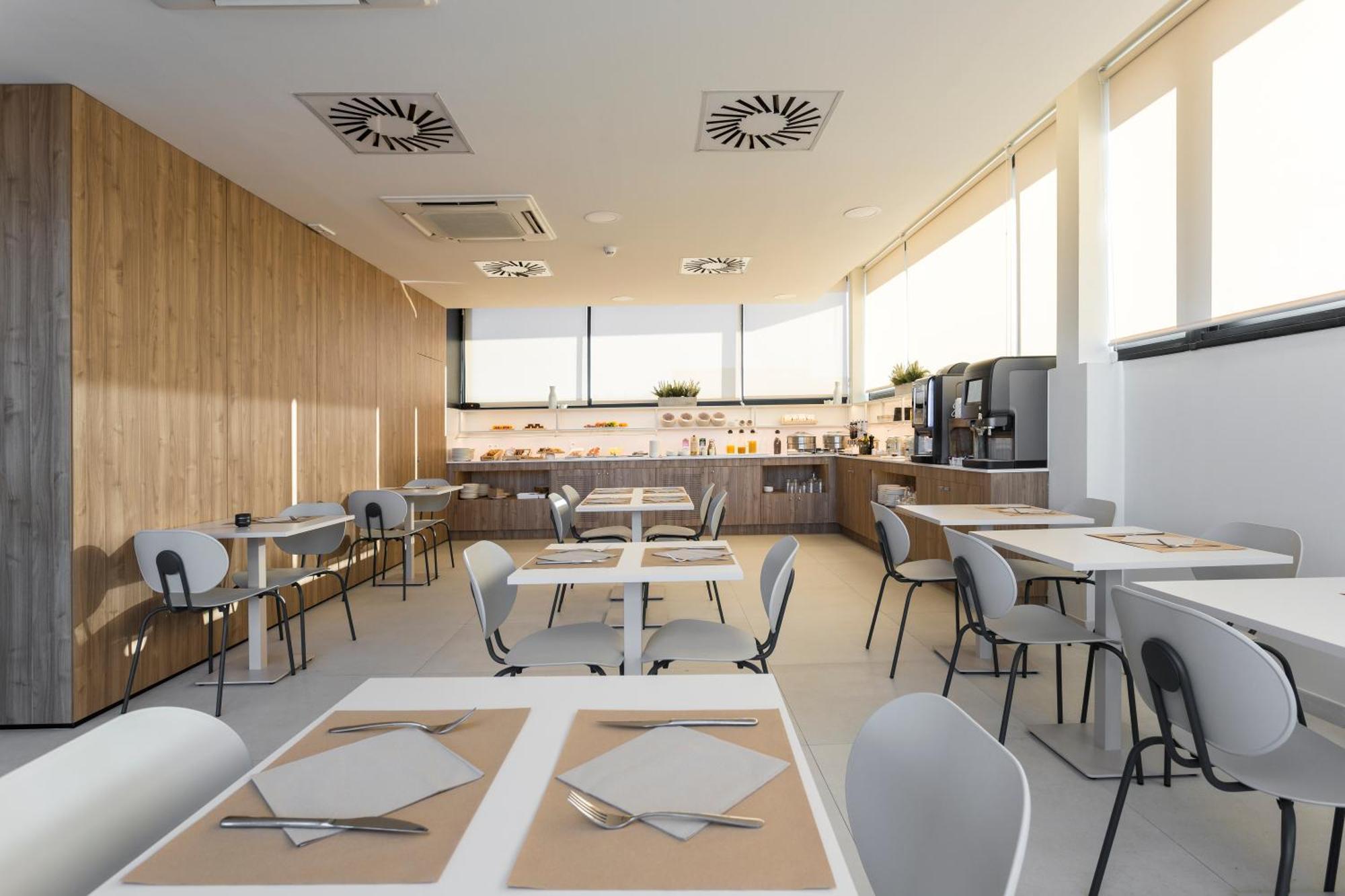 Hotel Terrassa Confort Kültér fotó