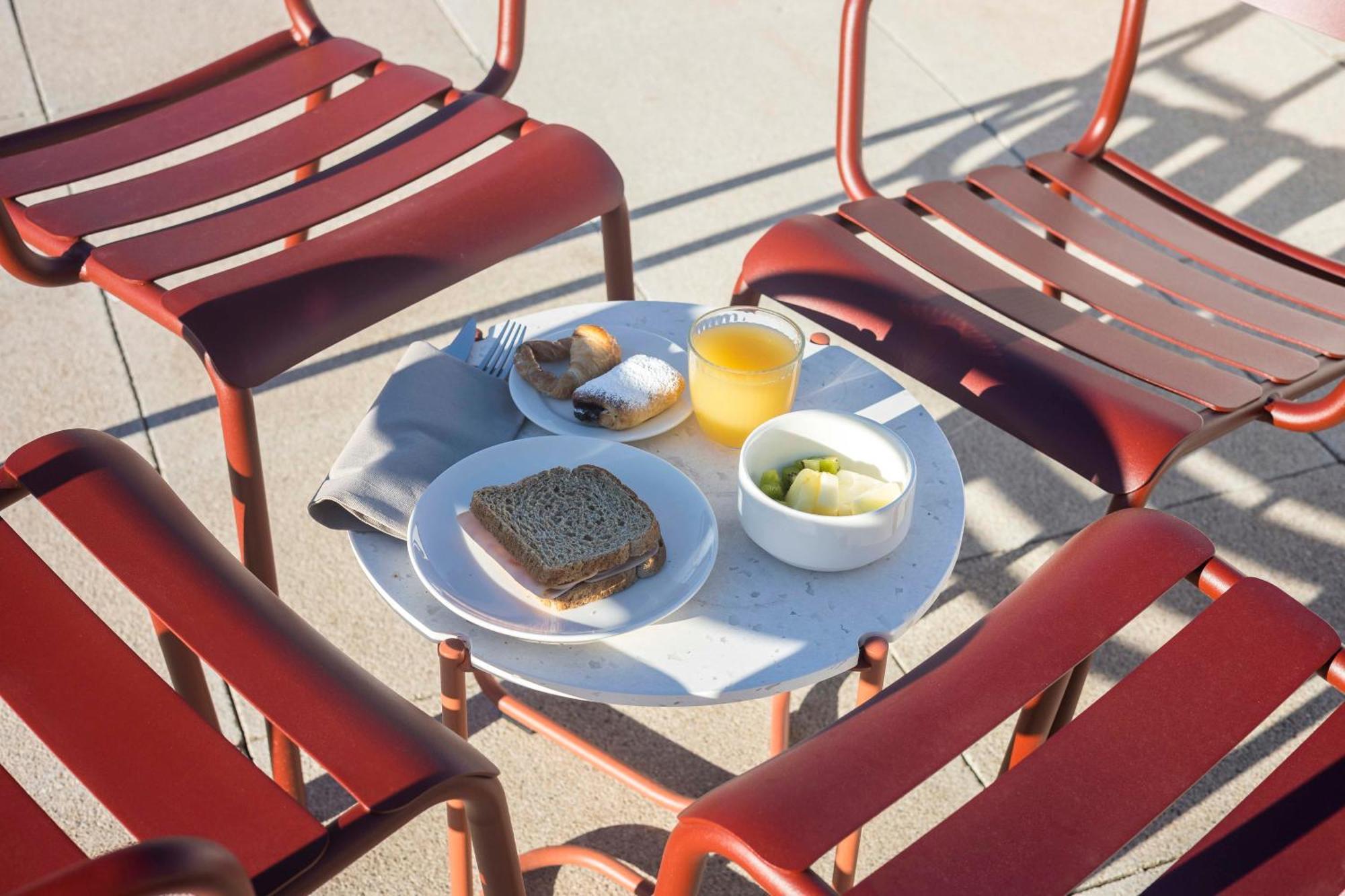 Hotel Terrassa Confort Kültér fotó